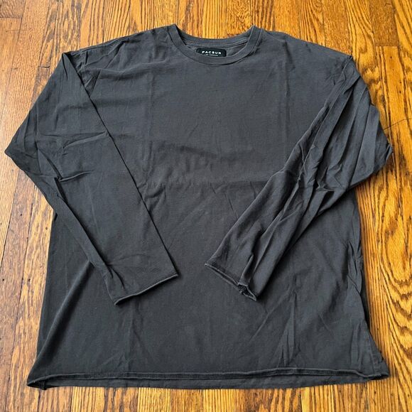 PacSun Boxy Fit Raw Hem Long Sleeve T-Shirt Men's Size M Dark Gray Black Cotton - Picture 1 of 8